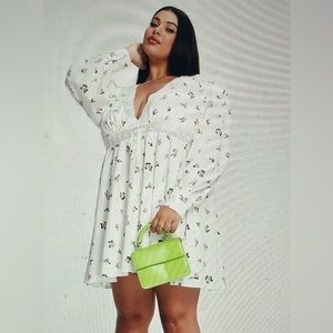 Cute dress for a date night or night out with friends.